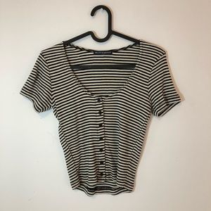 🖤 BRANDY MELVILLE BLACK & WHITE CROP TOP 🖤